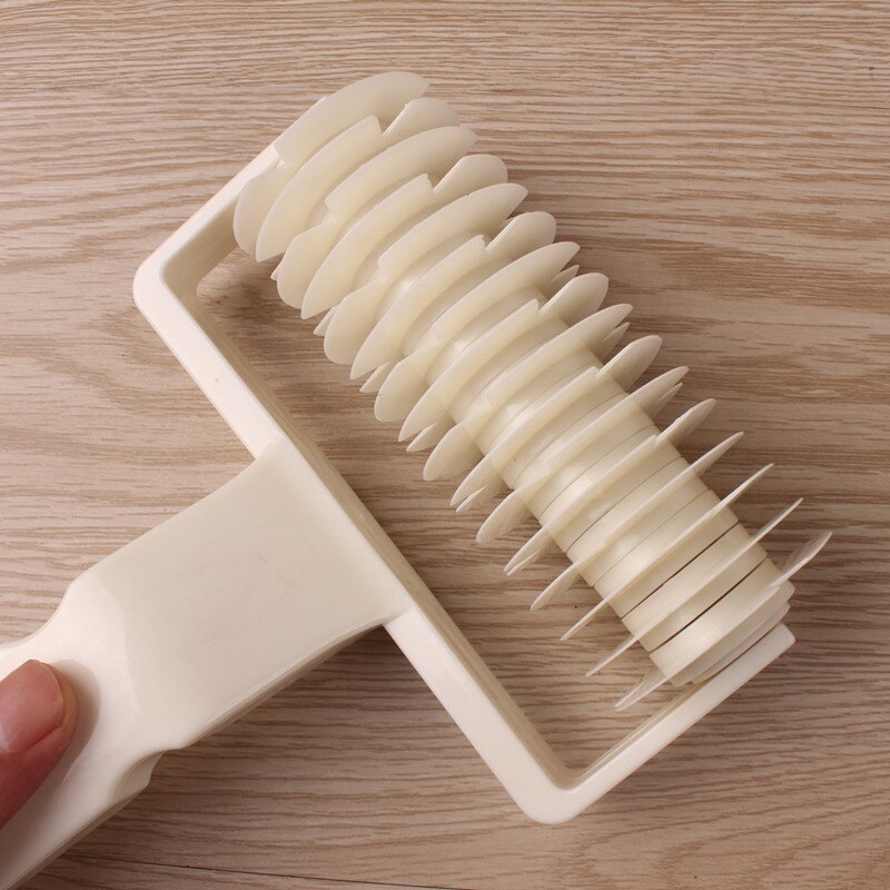 Pie Crust Cutter Plastic Roller